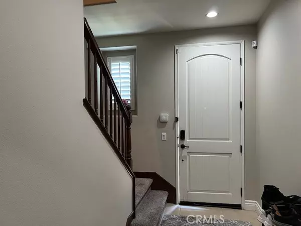 Anaheim, CA 92805,513 E Water ST