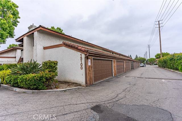 13100 Creek View DR 204, Garden Grove, CA 92844