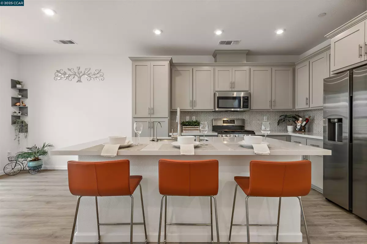 Pittsburg, CA 94565,28 Springbrook Ln