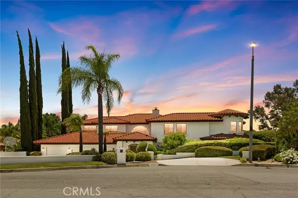 30833 La Solana CT, Redlands, CA 92373