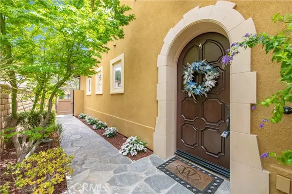 Irvine, CA 92602,114 Bridle