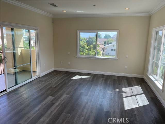 San Gabriel, CA 91776,1956 S California St