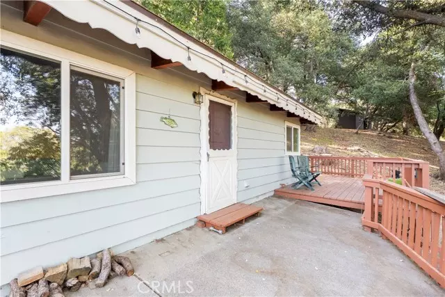 797 Chateau DR, Crestline, CA 92325