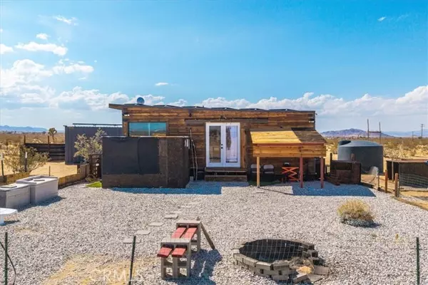 Joshua Tree, CA 92252,61329 Jupiter DR