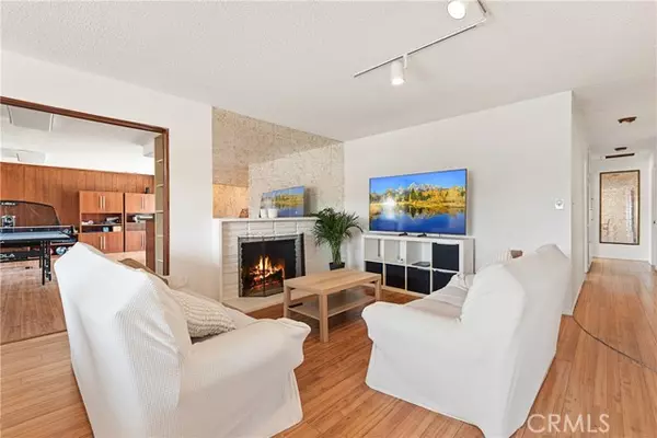 Monterey Park, CA 91754,431 Cumbre ST