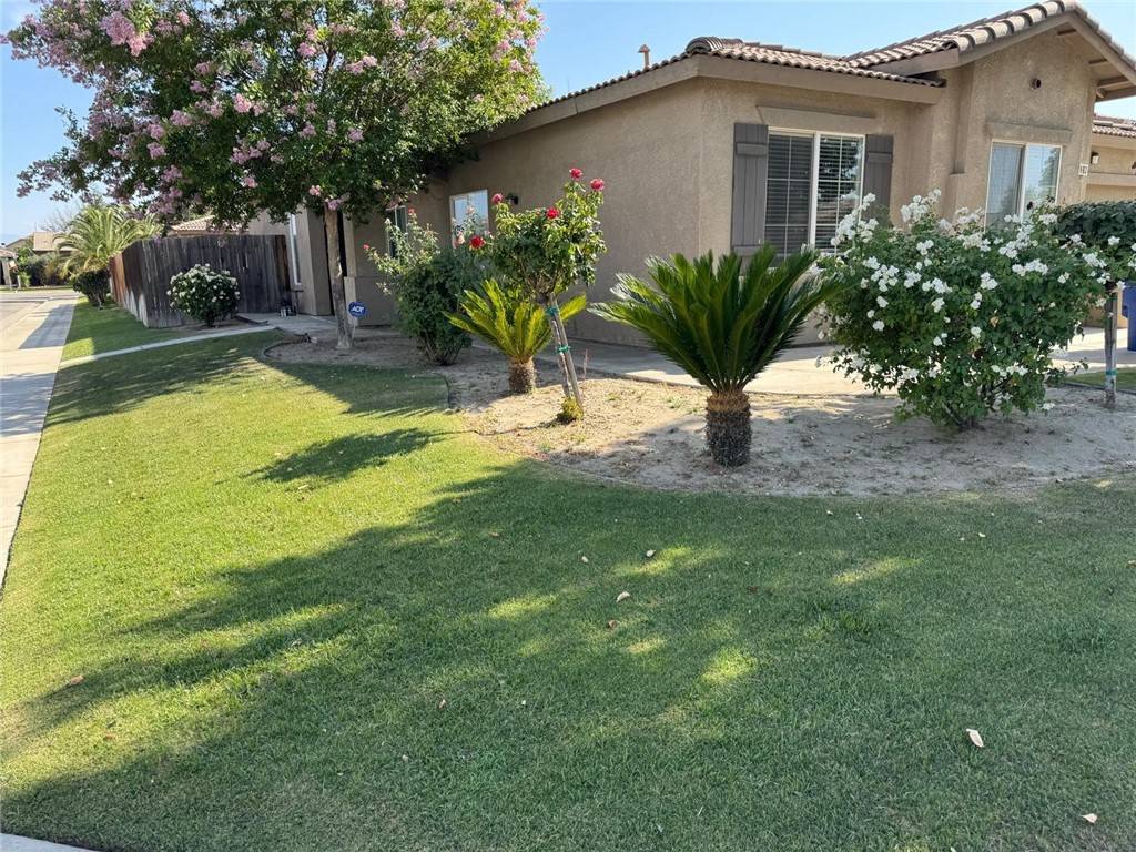Bakersfield, CA 93313,2403 Trapper ST