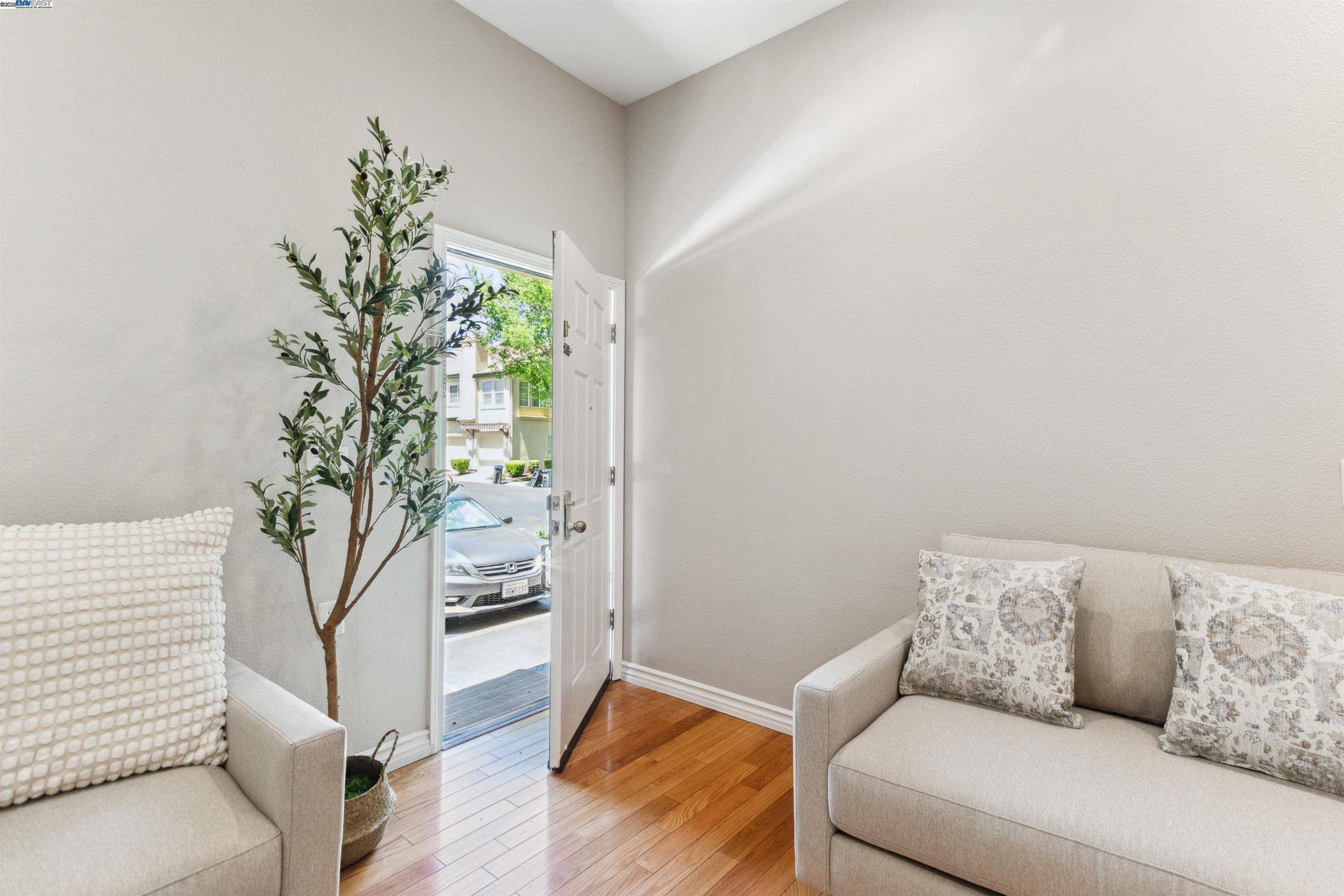 Pleasanton, CA 94588,4111 Torino Ct