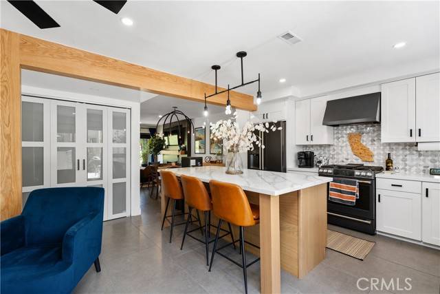 2423 Los Patos, Palm Springs, CA 92264