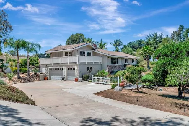 13779 Whispering Meadows LN, Jamul, CA 91935