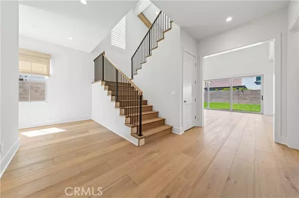 Irvine, CA 92602,233 Pinnacle