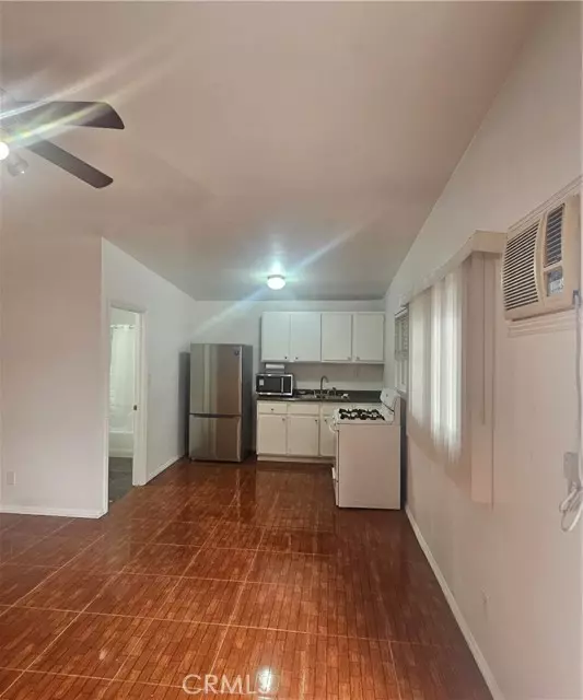 Northridge, CA 91325,17537 Tuba