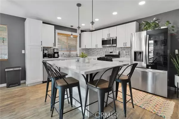 Big Bear City, CA 92314,1041 Pine LN