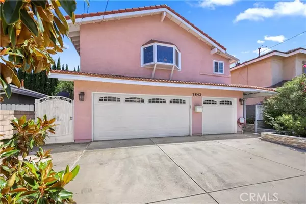 7842 Cypress DR, Huntington Beach, CA 92647