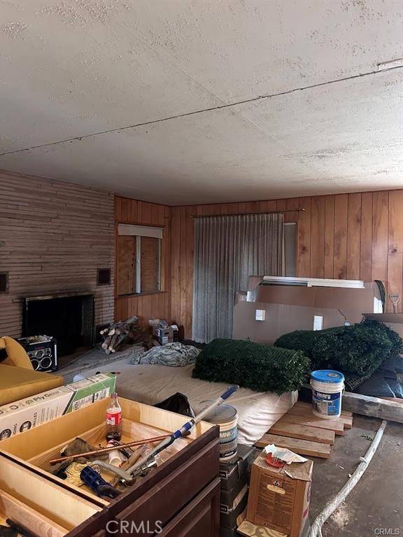 31749 Hilltop DR, Running Springs, CA 92382