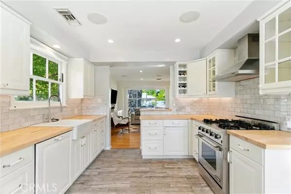 Sherman Oaks, CA 91411,5517 Bevis AVE