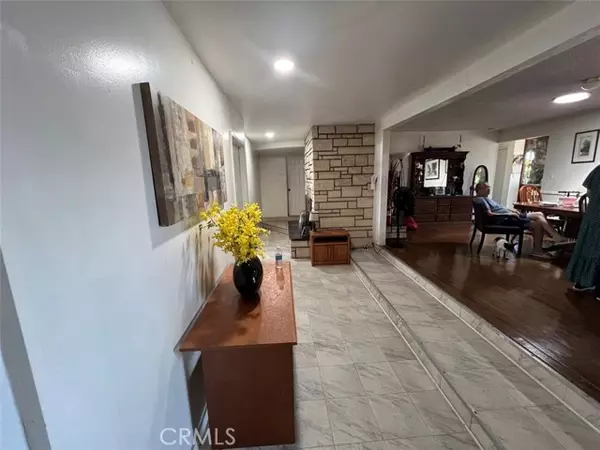 Garden Grove, CA 92840,10401 Orangewood AVE