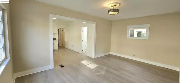 Oakland, CA 94601,2076 Harrington Ave