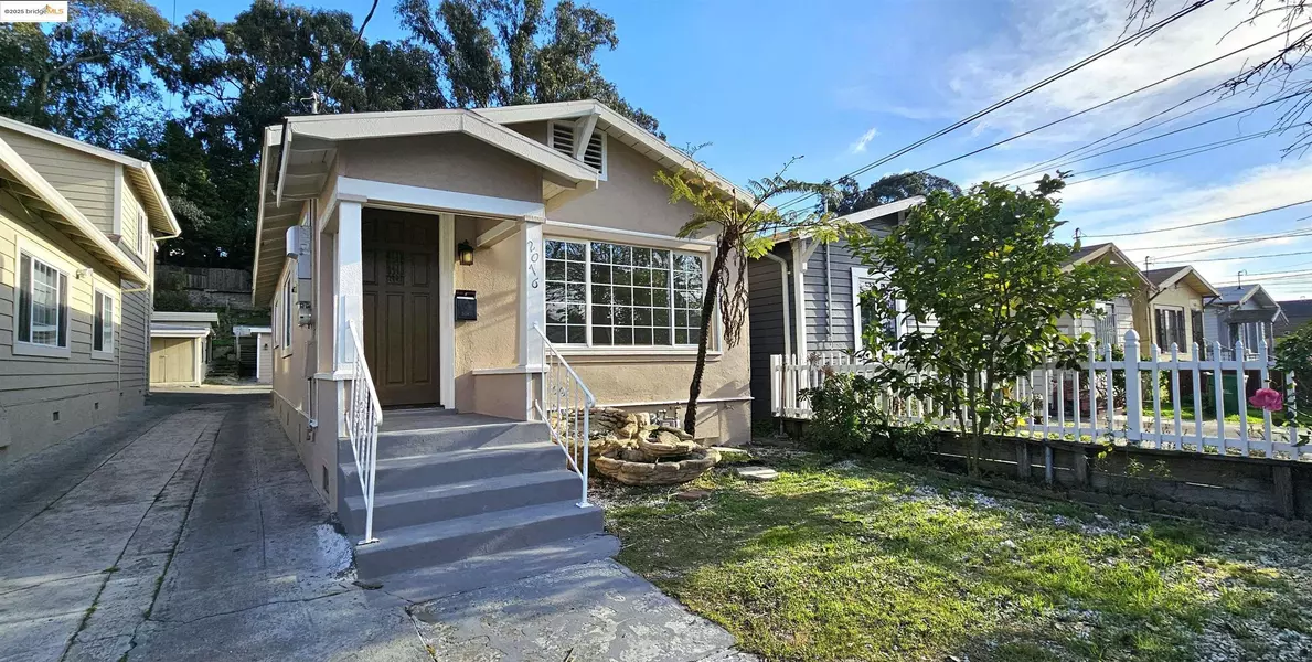 2076 Harrington Ave, Oakland, CA 94601