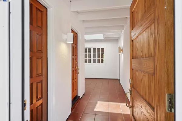 Sonoma, CA 95476,1840 Thornsberry Rd