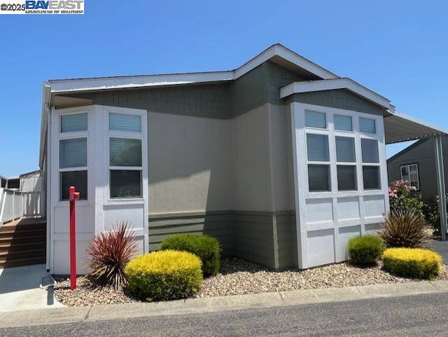 1200 W Winton Ave 203, Hayward, CA 94545