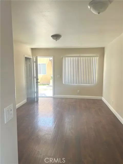 Los Angeles, CA 90044,626 W 59th PL