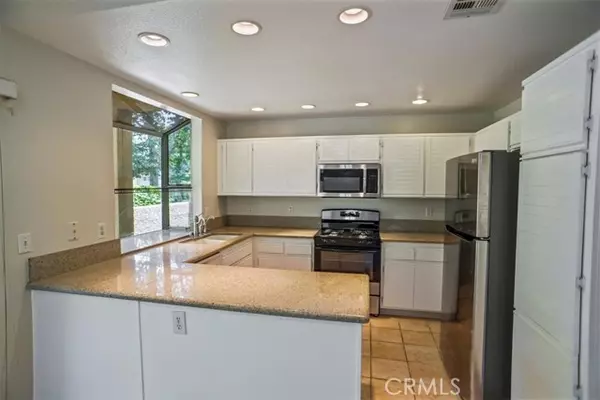 Valencia, CA 91355,23922 Arroyo Park DR 139