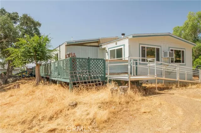 Squaw Valley, CA 93675,35032 George Smith RD