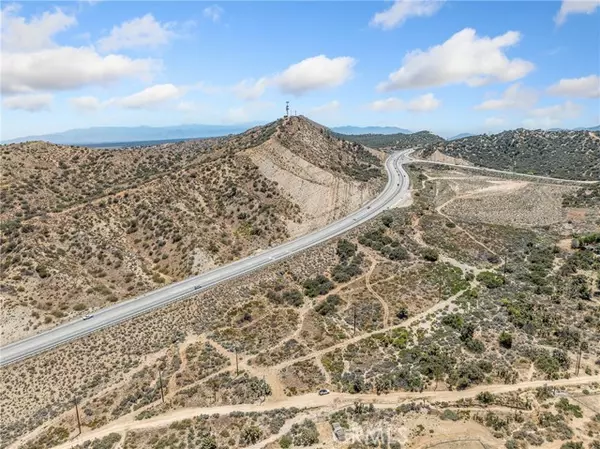 Pinon Hills, CA 92372,7939 Pipeline RD