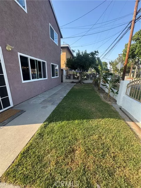 6831 Toler AVE B, Bell Gardens, CA 90201