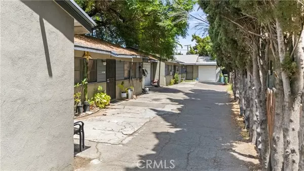 Van Nuys, CA 91401,6240 Hazeltine AVE