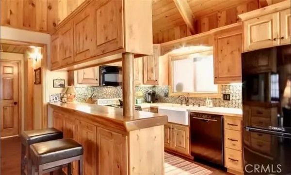 Big Bear Lake, CA 92315,653 Temple LN