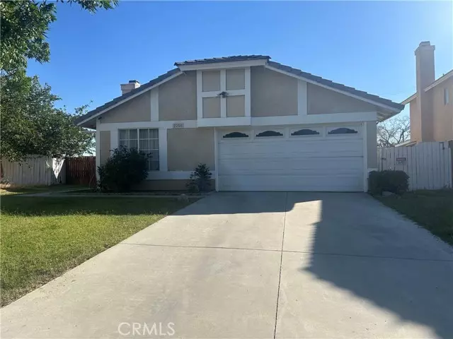 2258 El Rio ST, Lancaster, CA 93535