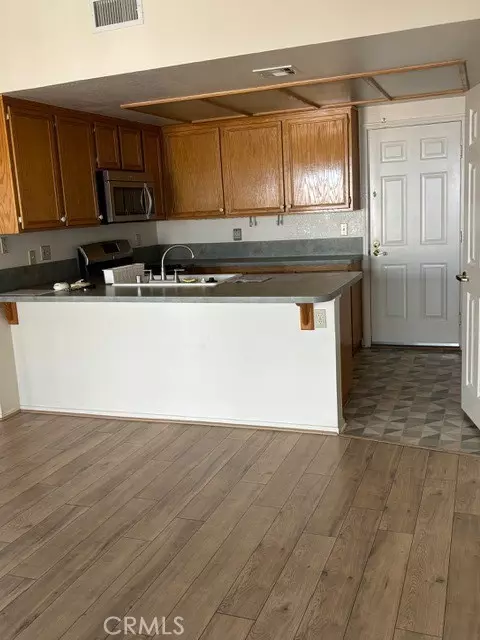 San Jacinto, CA 92583,1438 Senator WAY