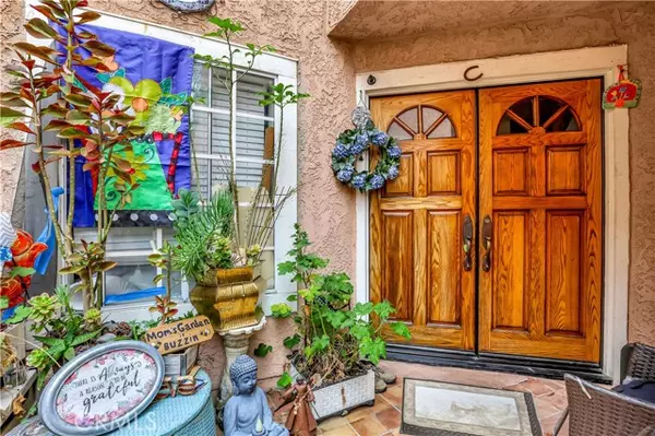 Cerritos, CA 90703,12161 Napoli DR