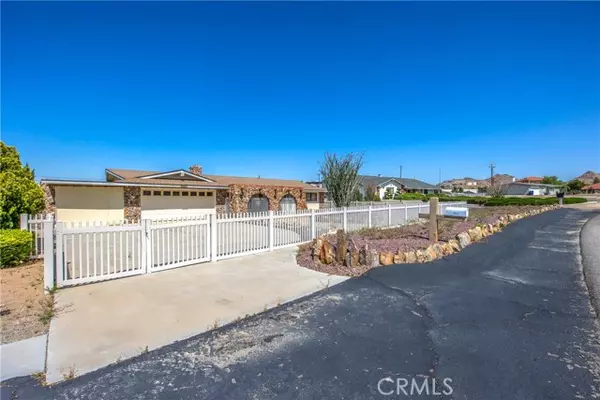 Apple Valley, CA 92307,16048 Wintun RD