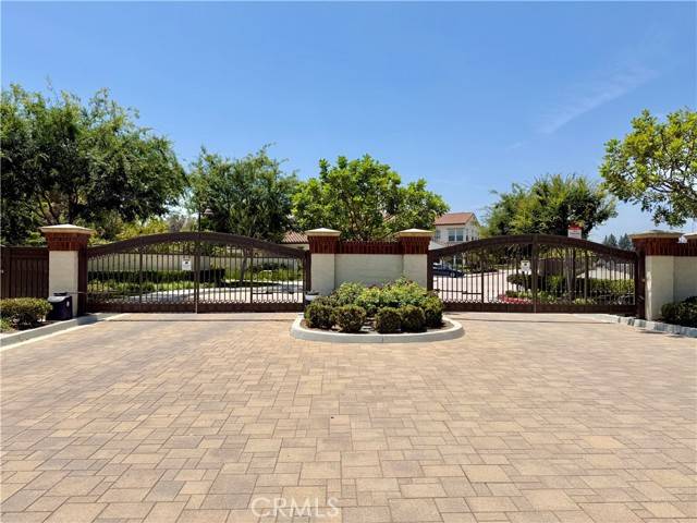 2462 Sanabria LN, Brea, CA 92821