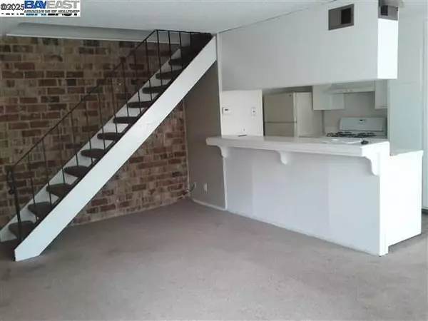 Pleasanton, CA 94588-8154,Arroyo Ct 3