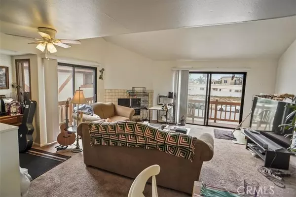 Oxnard, CA 93035,941 Dunes ST
