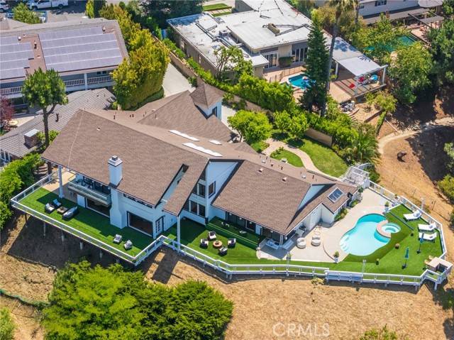 15541 Aqua Verde DR, Los Angeles, CA 90077