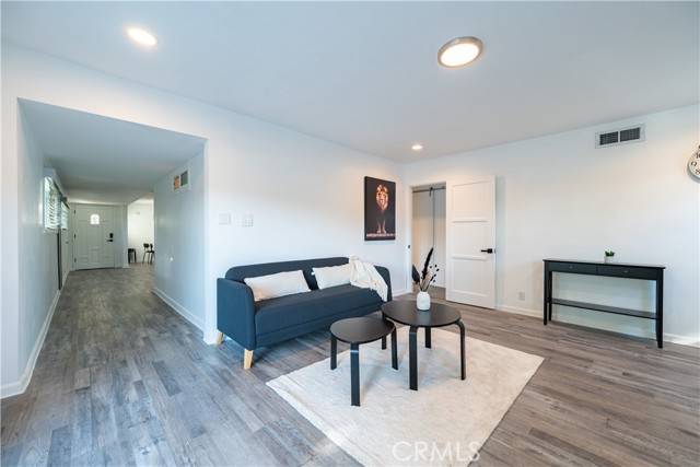 1201 Mar Les DR, Santa Ana, CA 92706