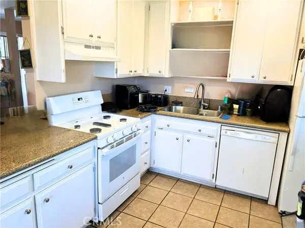 California City, CA 93505,8925 Hickory DR