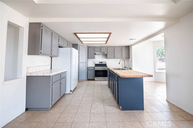 Hesperia, CA 92345,9018 Buckthorn AVE