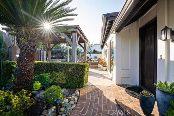 Laguna Hills, CA 92653,25891 Pinewood LN