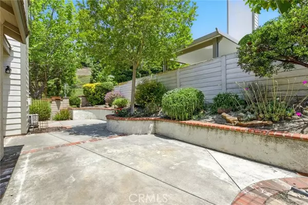 Laguna Niguel, CA 92677,24571 Camden CT