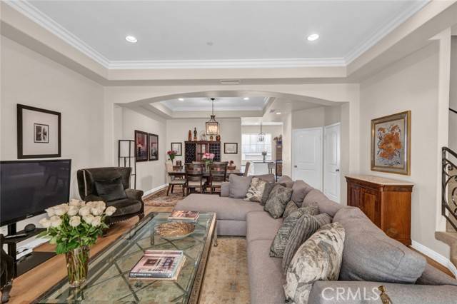 14535 Margate ST 13, Sherman Oaks, CA 91411