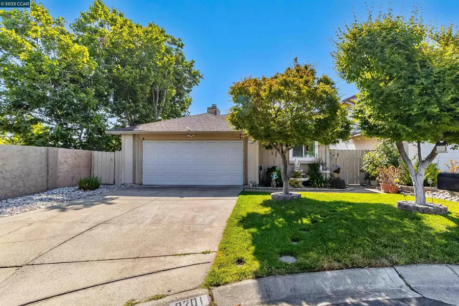 2201 Glenmount Dr, Pittsburg, CA 94565