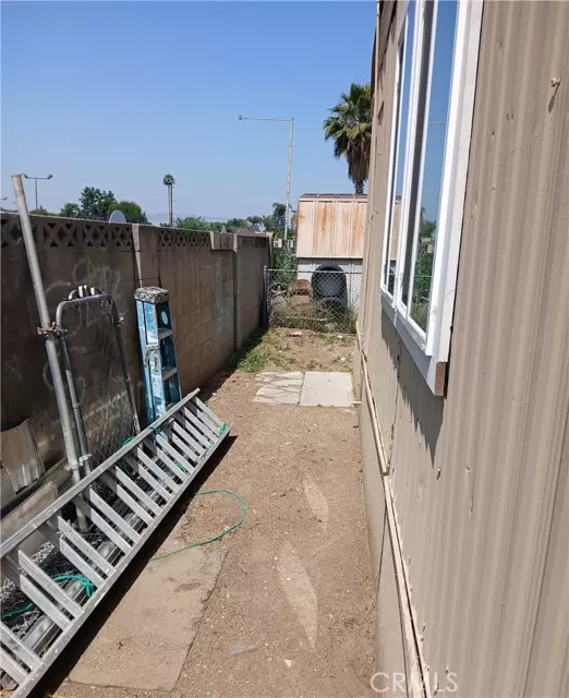 San Bernardino, CA 92376,250 Linden AVE