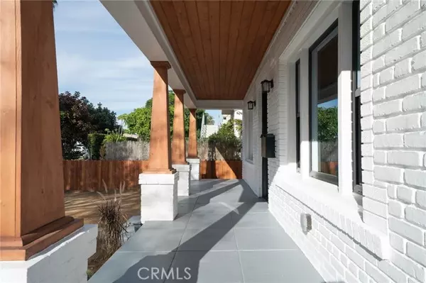 Los Angeles, CA 90016,2342 S Cochran AVE