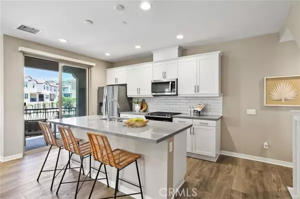 Lake Forest, CA 92610,109 Alder RDG