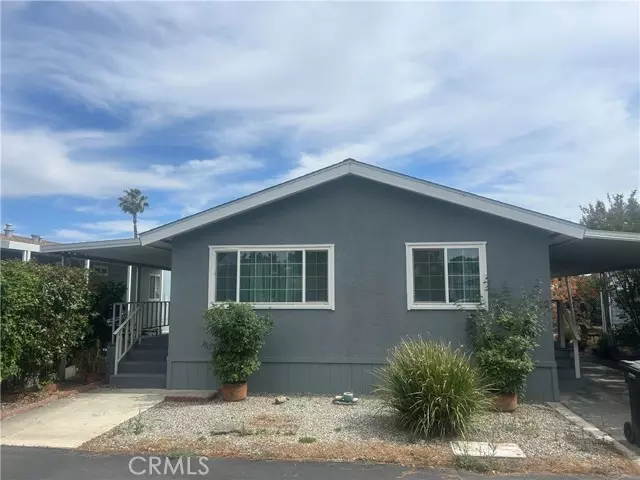 725 W Thornton AVE 22, Hemet, CA 92543